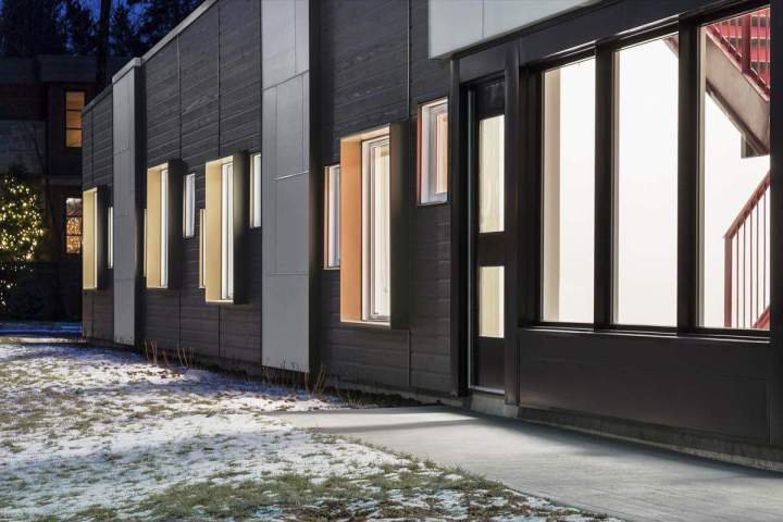 Façade moderne garderie Montréal